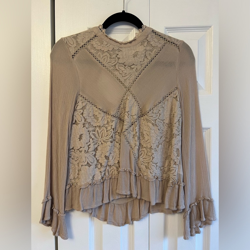 Altar’d State Boho Lacey Ruffled Hem Blouse
